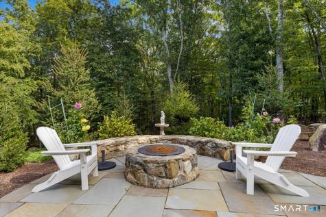 3 Caleb Court Guilford CT 06437