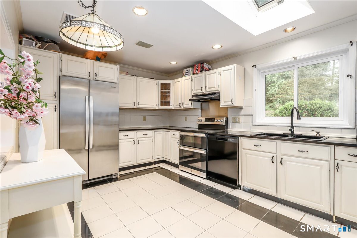 66 Taylor Road Bethel CT 06801
