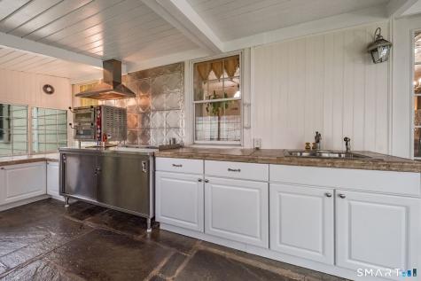 6 Cedar Island Avenue Clinton CT 06413