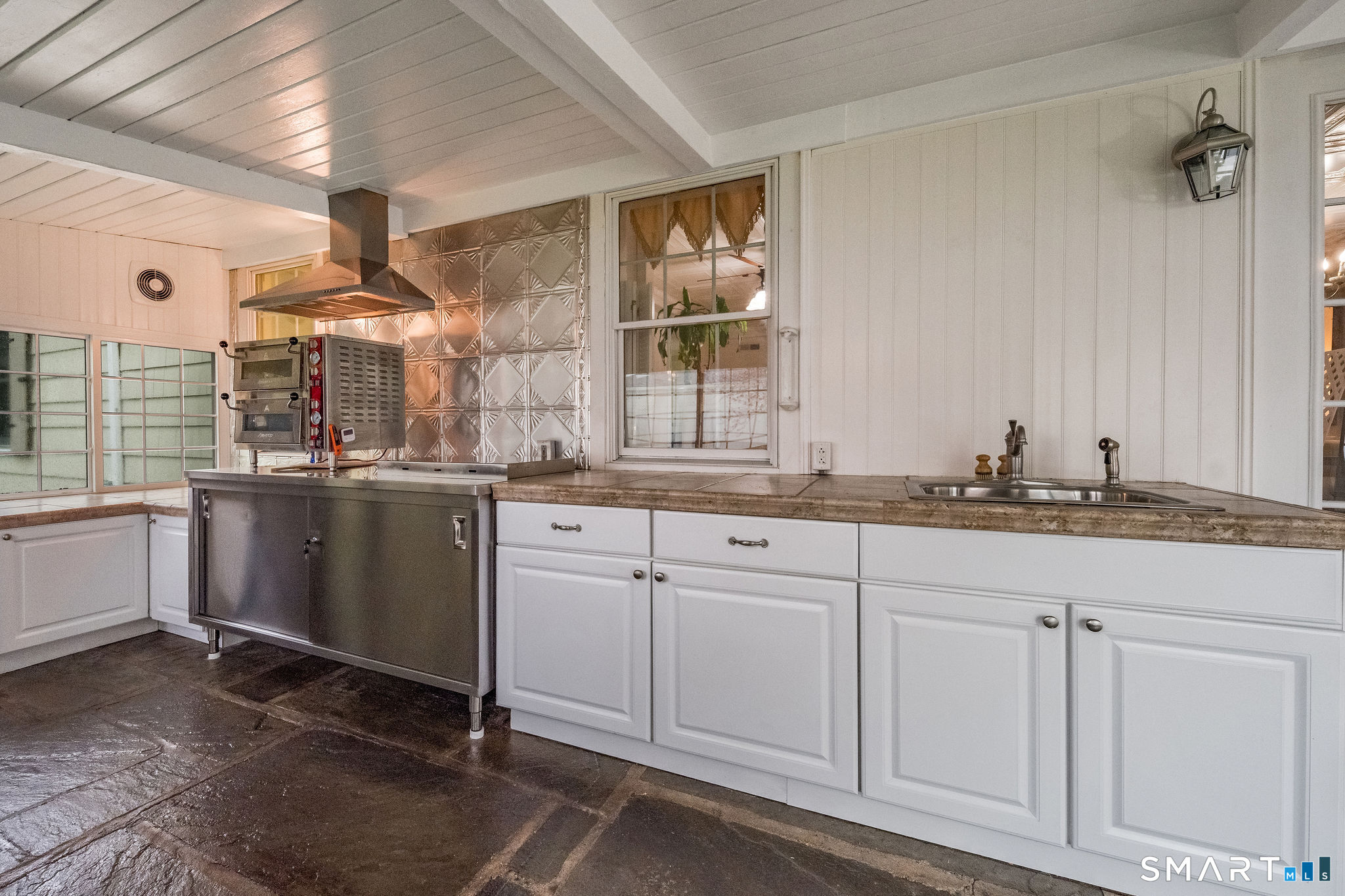 6 Cedar Island Avenue Clinton CT 06413