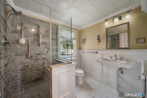 6 Cedar Island Avenue Clinton CT 06413