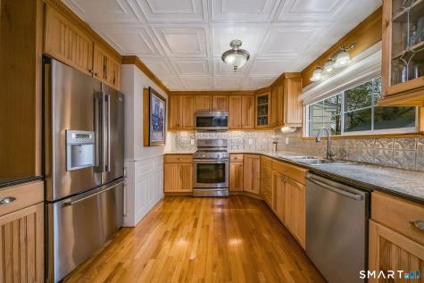 6 Cedar Island Avenue Clinton CT 06413