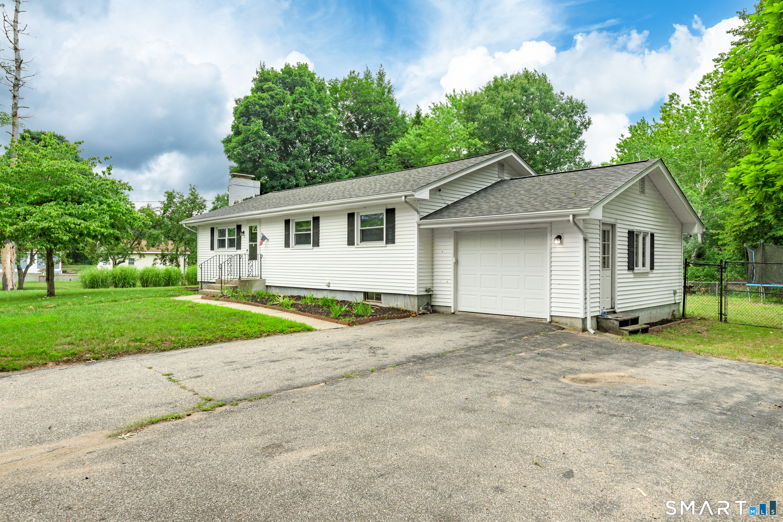 15 Cracow Avenue Windham CT 06280