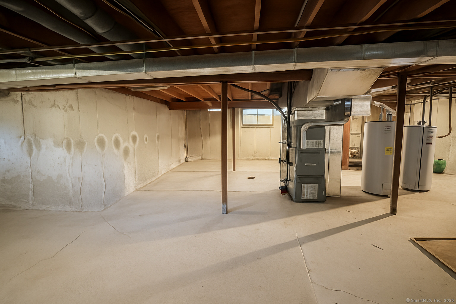 1 Deanne Lynn Circle Windsor CT 06095