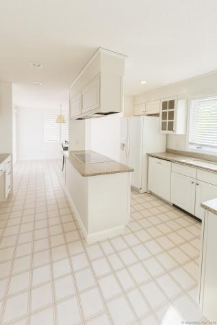 1 Deanne Lynn Circle Windsor CT 06095