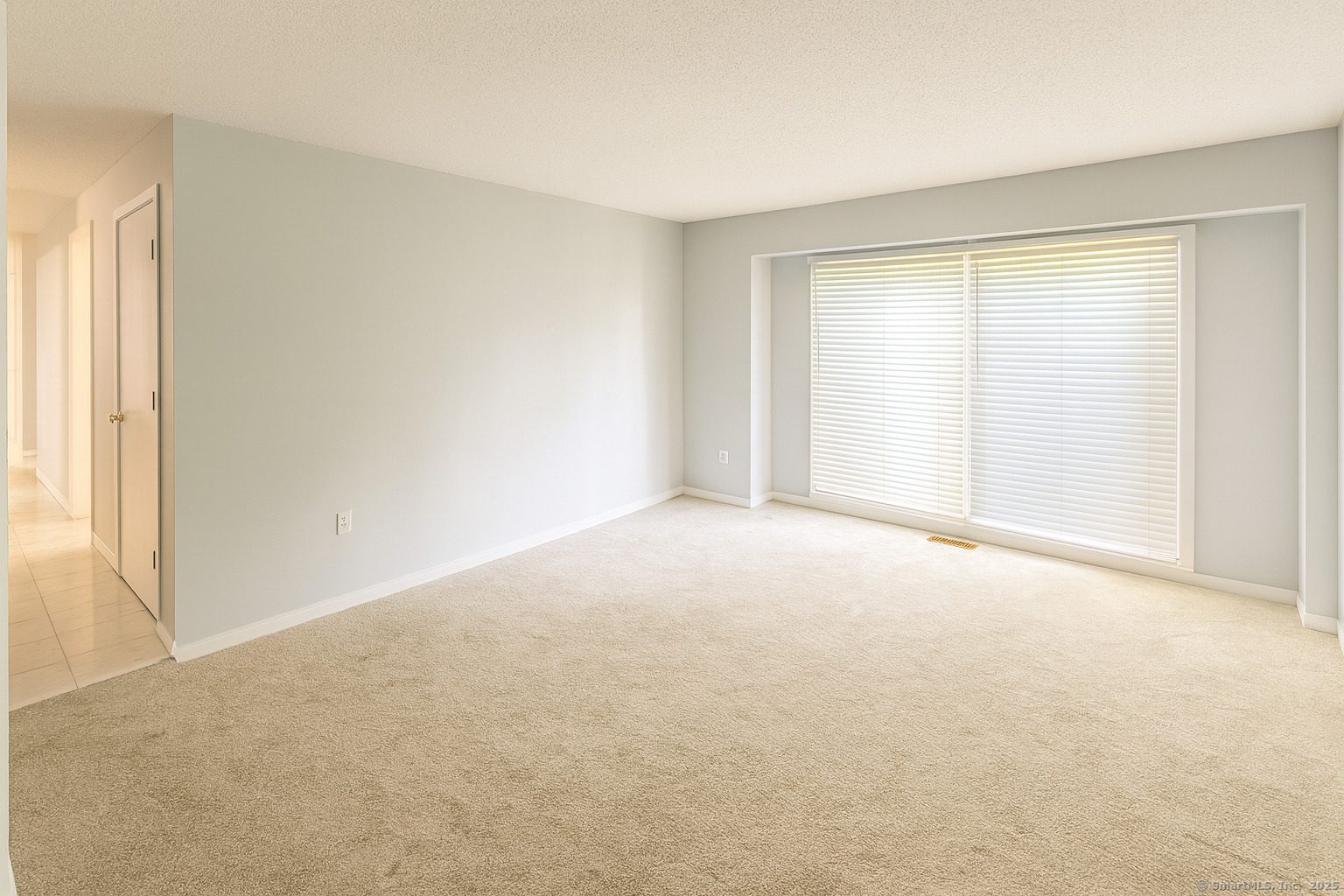 1 Deanne Lynn Circle Windsor CT 06095