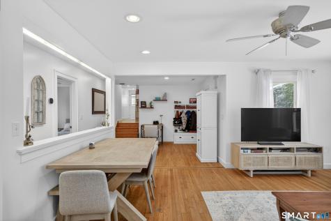 137 South Montowese Street Branford CT 06405