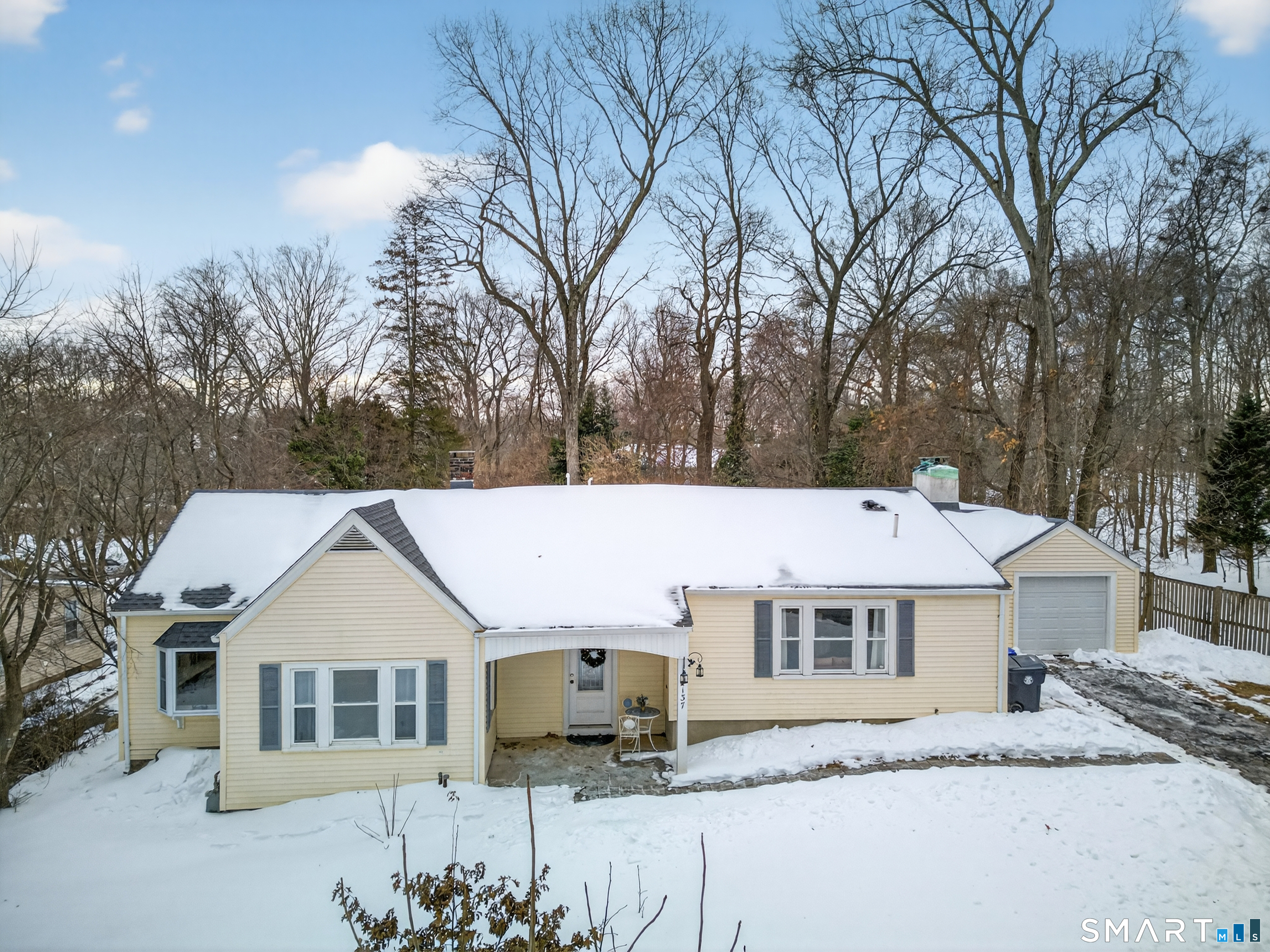 137 South Montowese Street Branford CT 06405