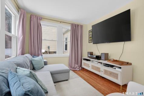 137 South Montowese Street Branford CT 06405