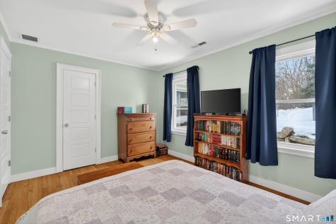 137 South Montowese Street Branford CT 06405