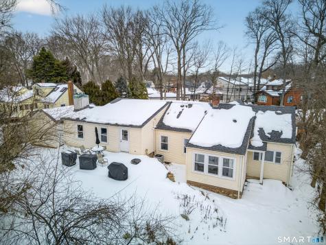 137 South Montowese Street Branford CT 06405