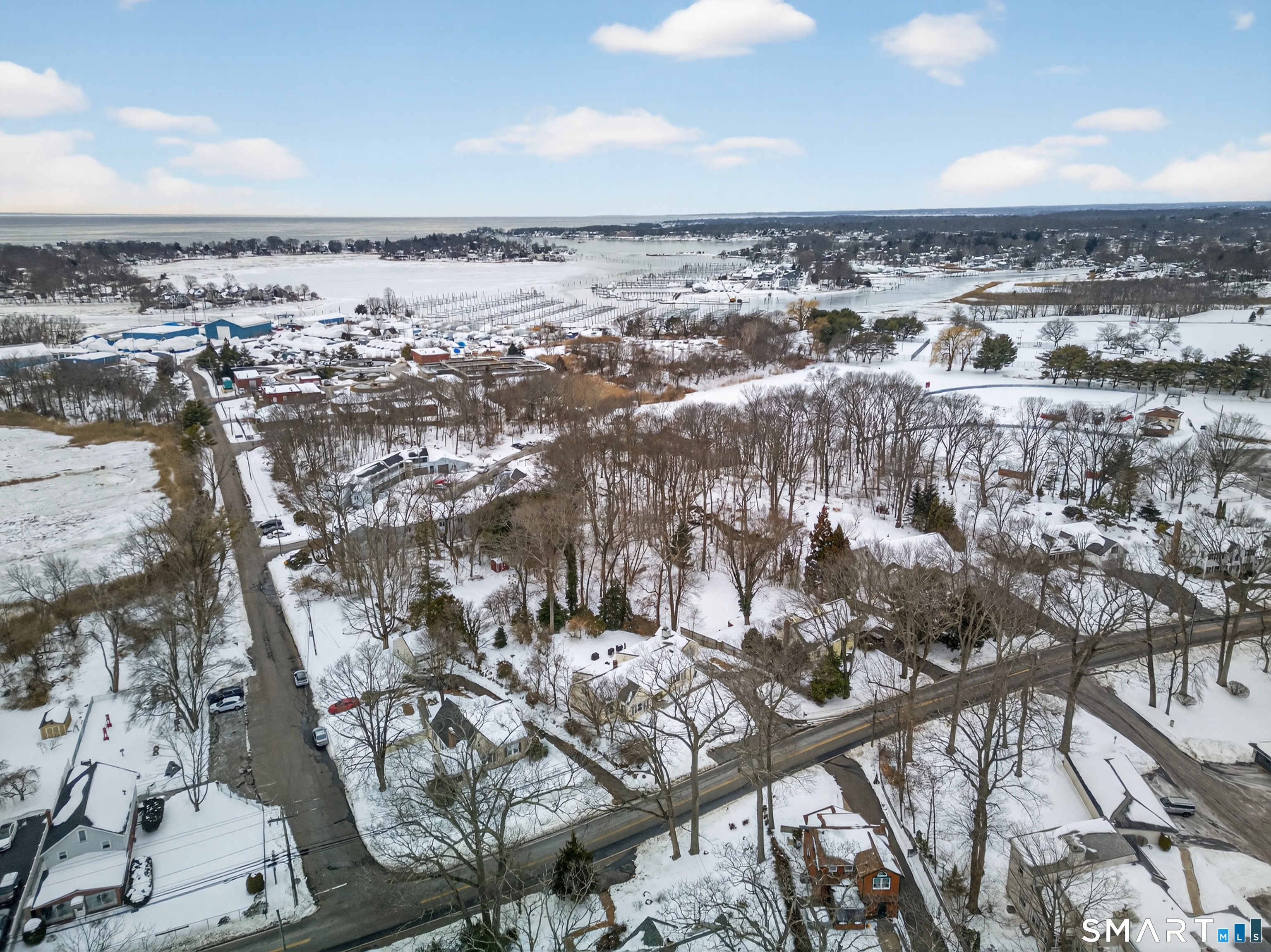 137 South Montowese Street Branford CT 06405