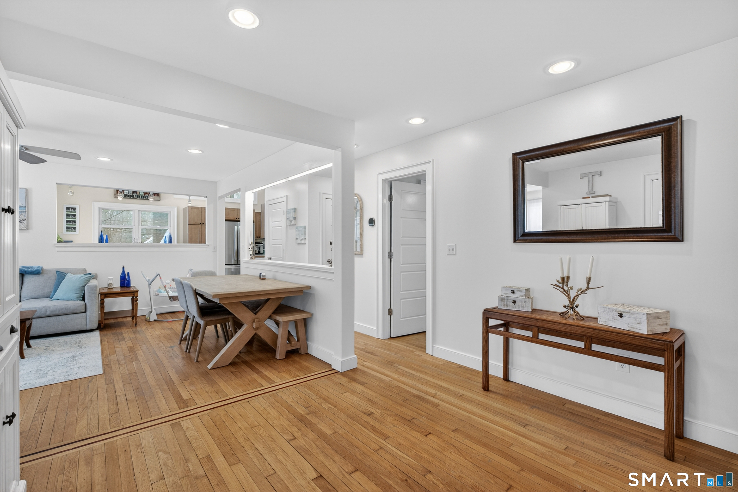 137 South Montowese Street Branford CT 06405