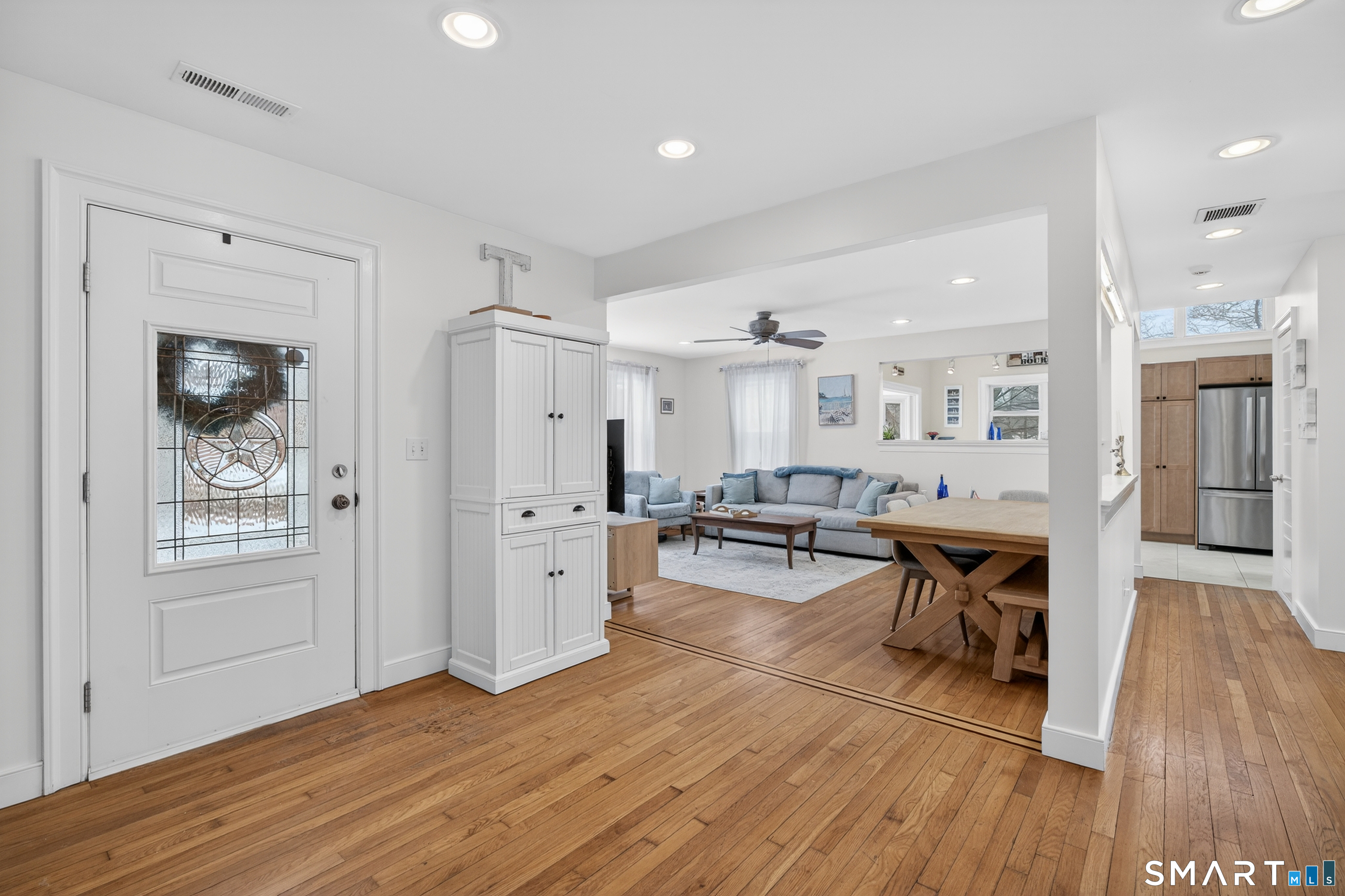 137 South Montowese Street Branford CT 06405