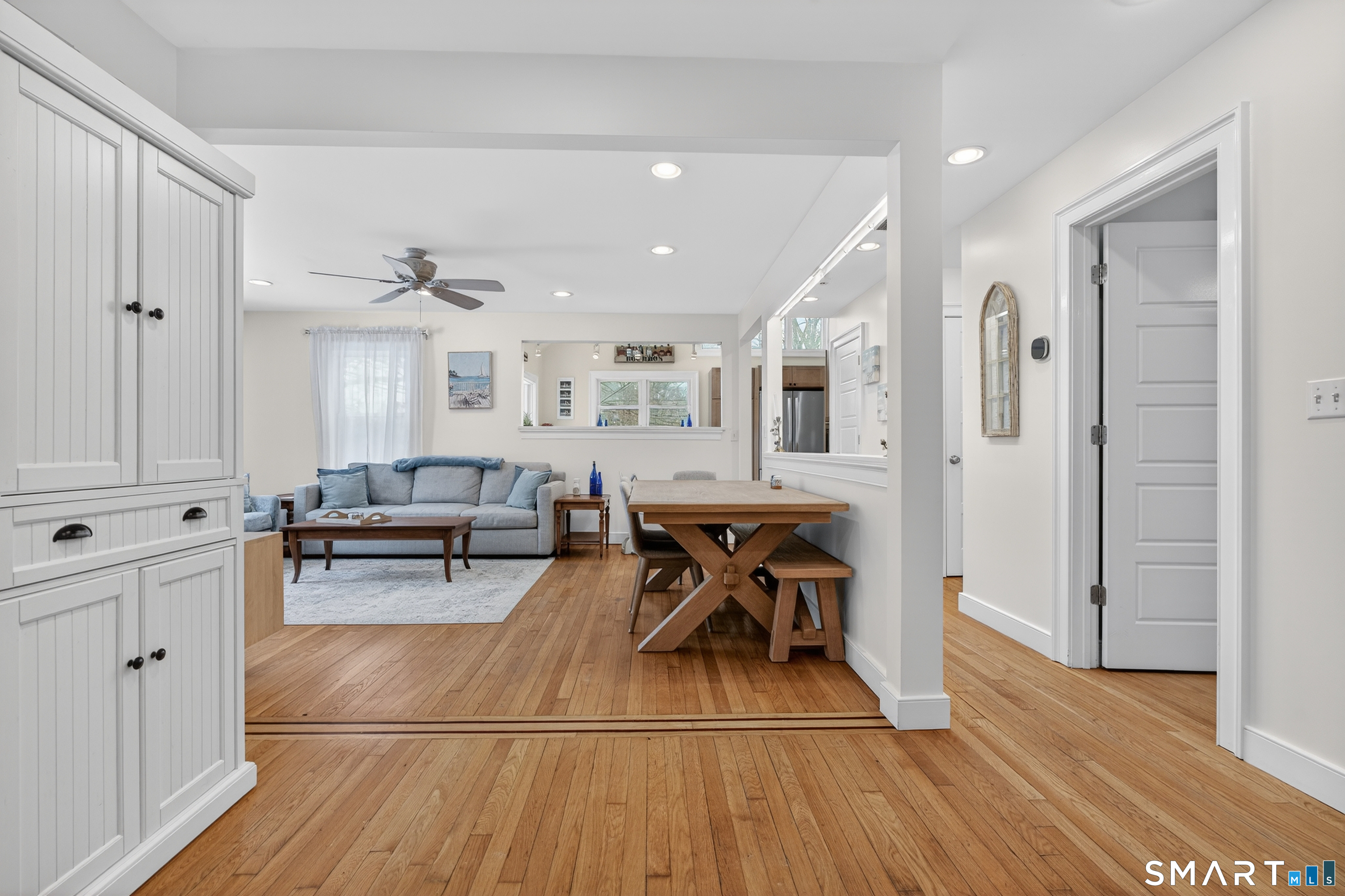 137 South Montowese Street Branford CT 06405