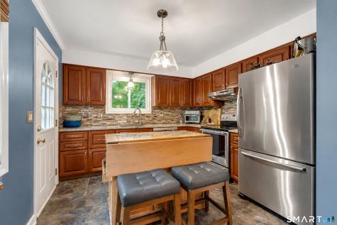 25 Booth Terrace Hamden CT 06518