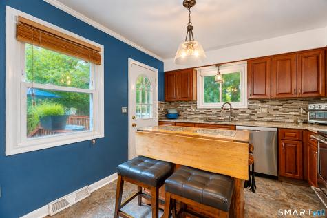 25 Booth Terrace Hamden CT 06518