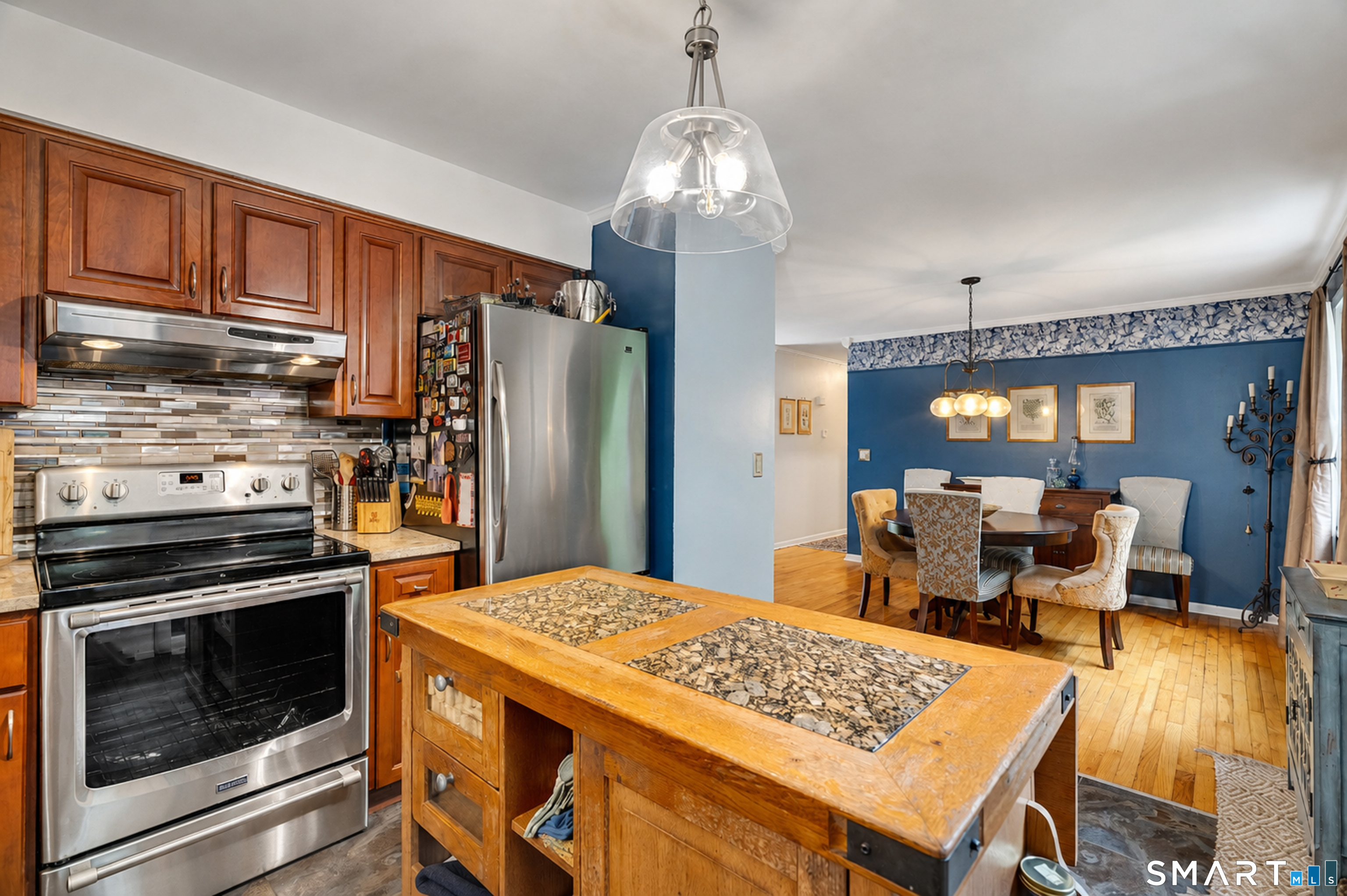 25 Booth Terrace Hamden CT 06518