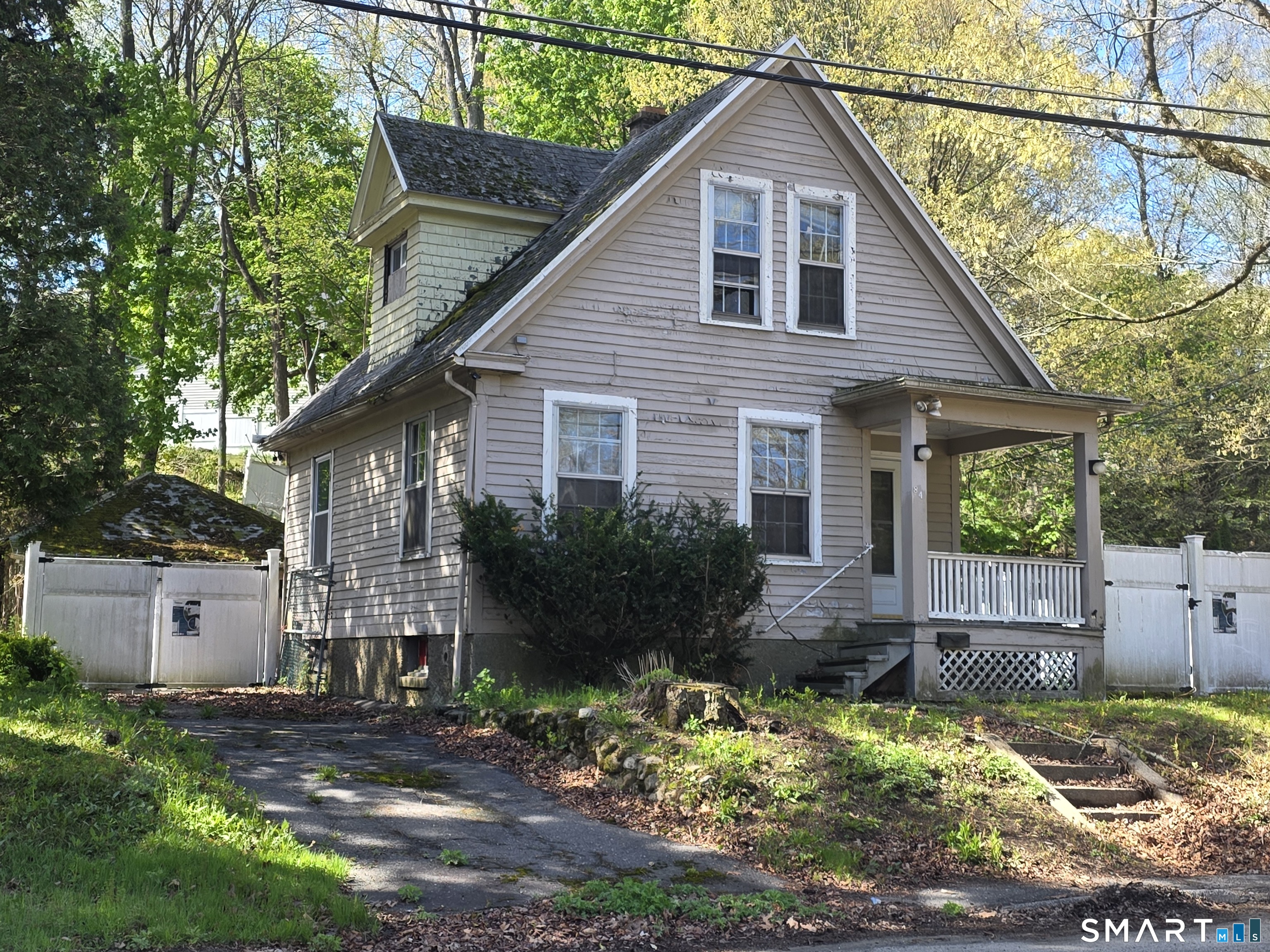 84 Nottingham Terrace Waterbury CT 06704