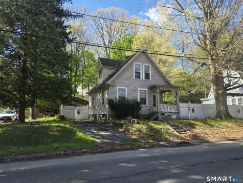 84 Nottingham Terrace Waterbury CT 06704