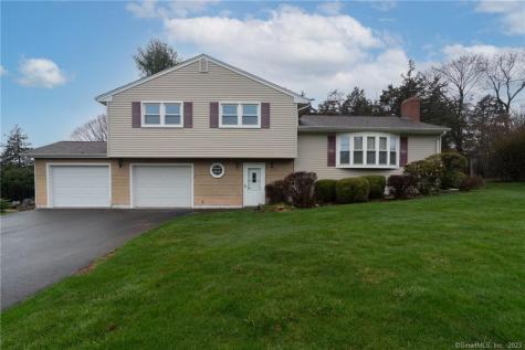 19 Metacomet Road Plainville CT 06062