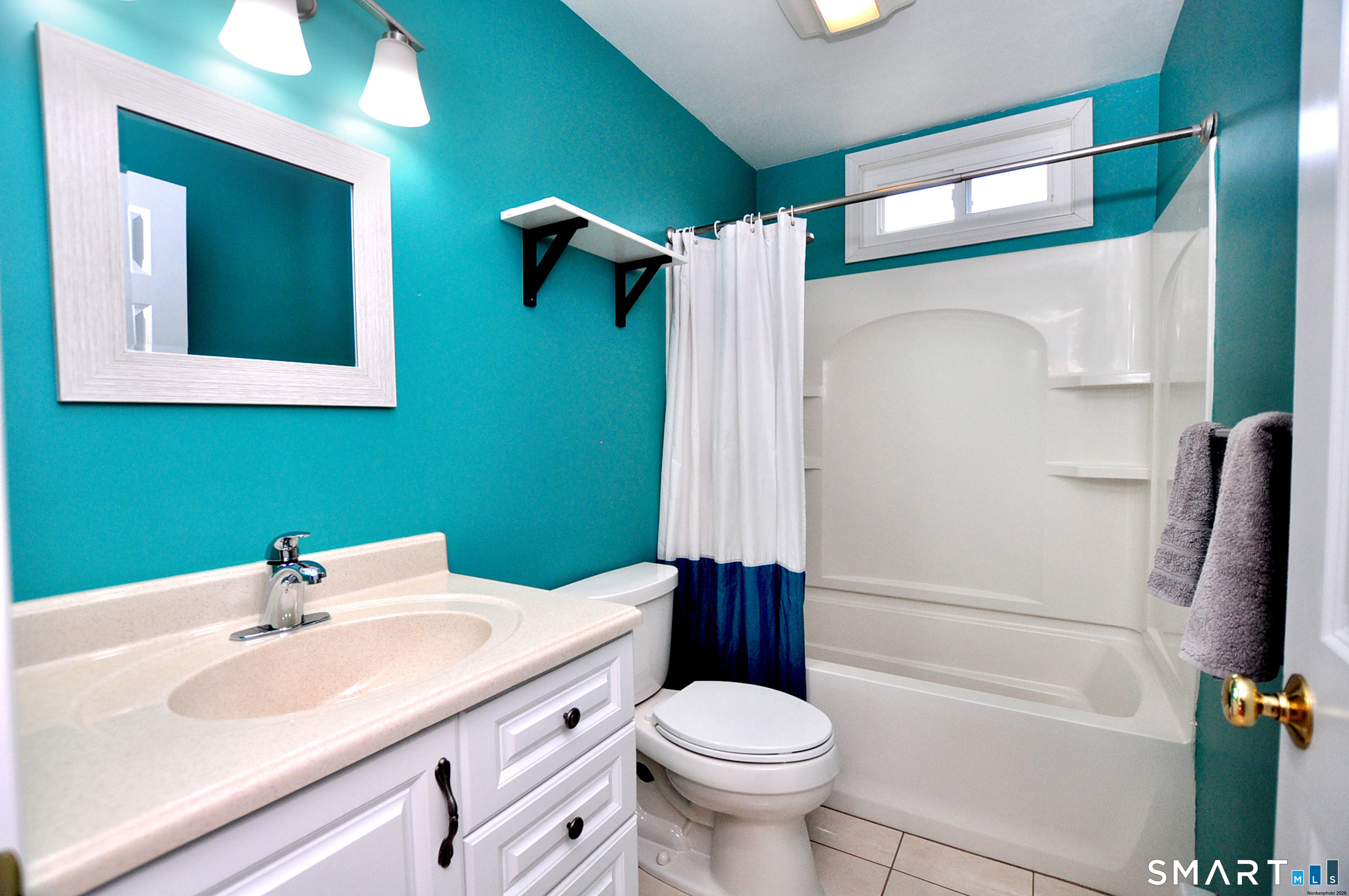102 Harding Street Wethersfield CT 06109