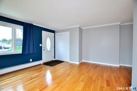 102 Harding Street Wethersfield CT 06109