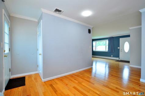 102 Harding Street Wethersfield CT 06109