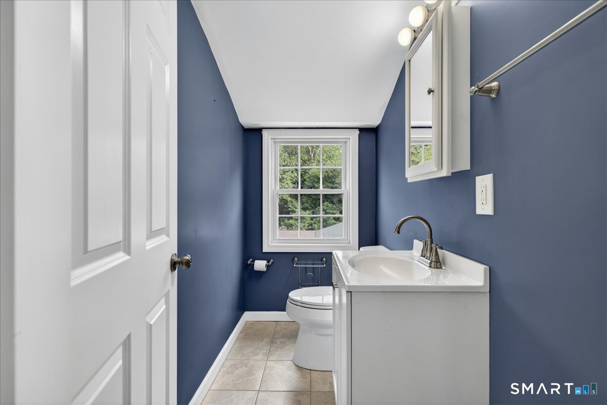 89 Burr Street East Haven CT 06512