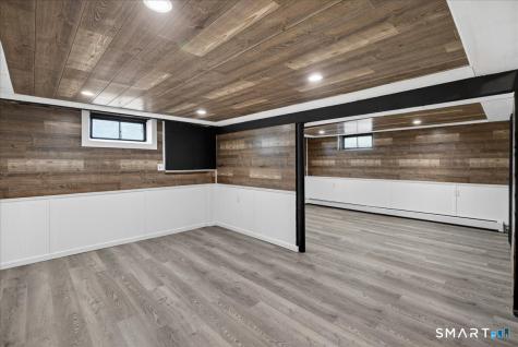 89 Burr Street East Haven CT 06512