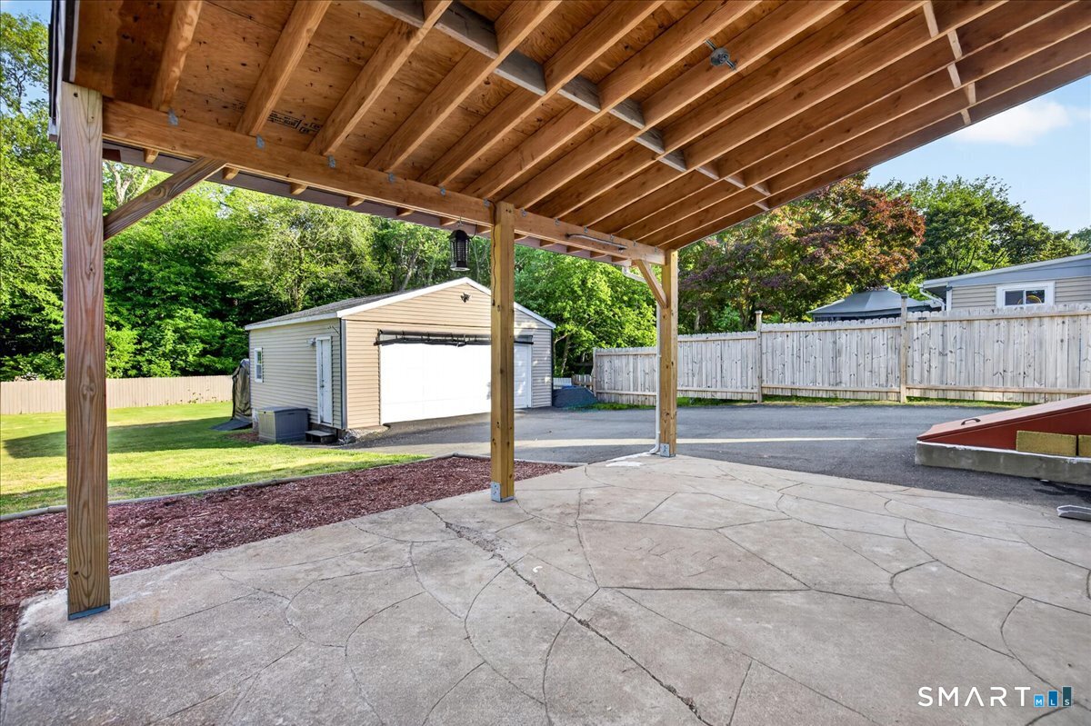 89 Burr Street East Haven CT 06512