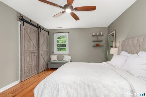 20 Stacy Court Cheshire CT 06410