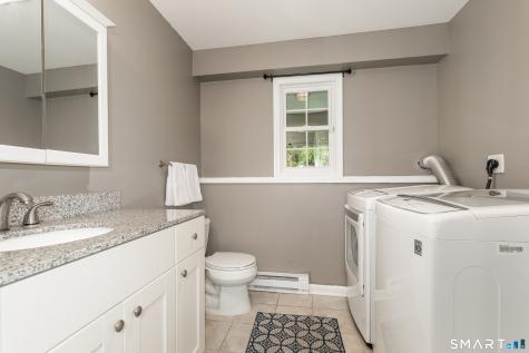 20 Stacy Court Cheshire CT 06410
