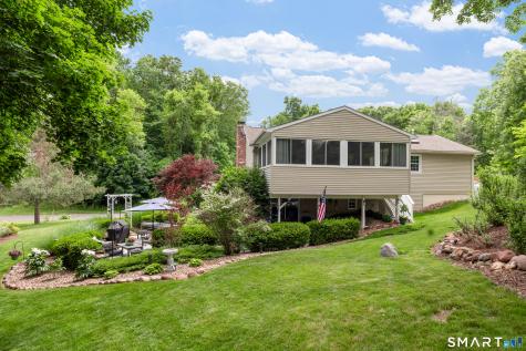 20 Stacy Court Cheshire CT 06410