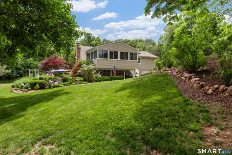 20 Stacy Court Cheshire CT 06410