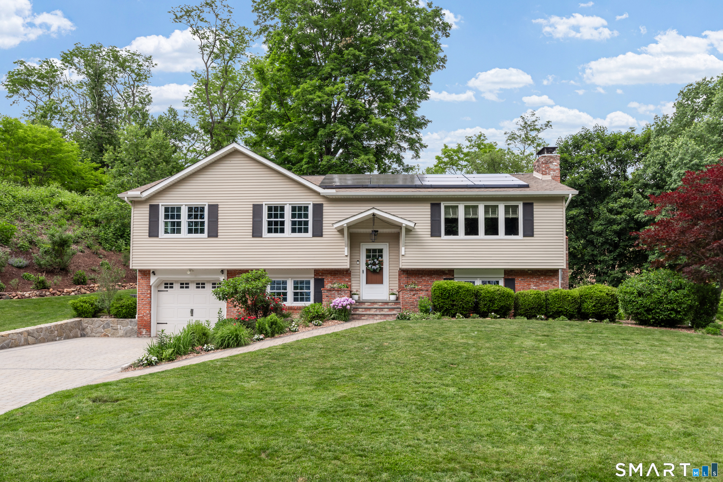 20 Stacy Court Cheshire CT 06410