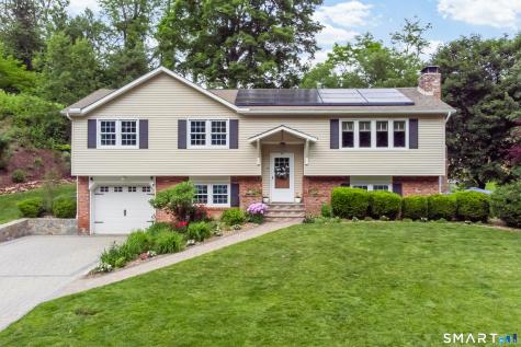 20 Stacy Court Cheshire CT 06410