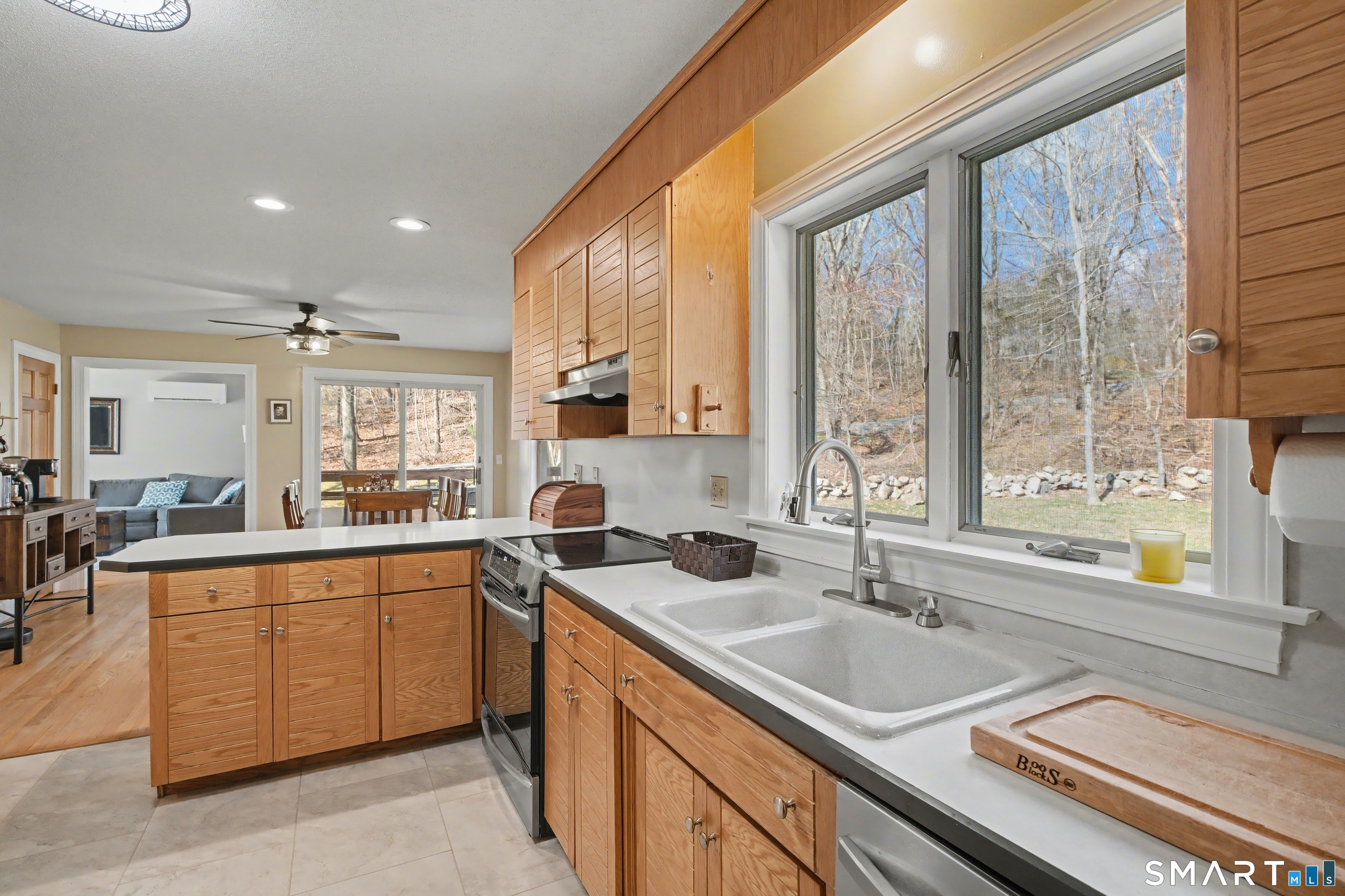 10 Fox Hollow Drive Montville CT 06370