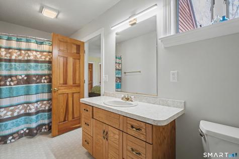 10 Fox Hollow Drive Montville CT 06370