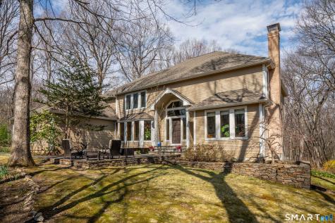 67 Hunters Crossing Burlington CT 06013