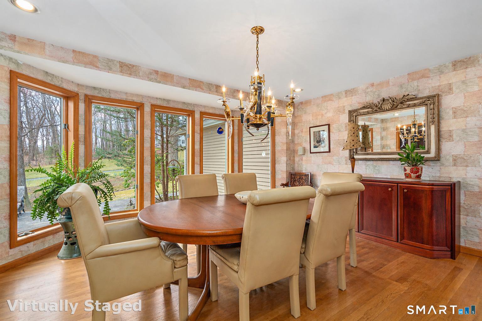 67 Hunters Crossing Burlington CT 06013