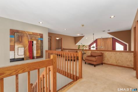 67 Hunters Crossing Burlington CT 06013