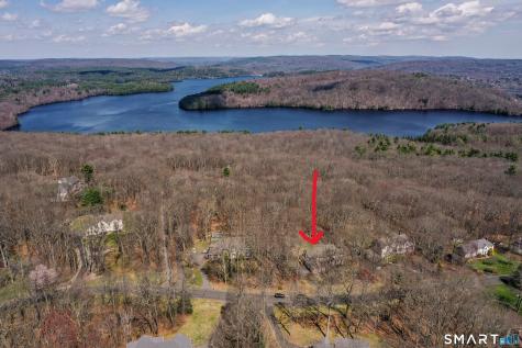 67 Hunters Crossing Burlington CT 06013
