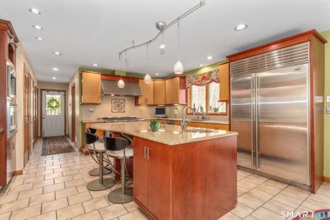 67 Hunters Crossing Burlington CT 06013