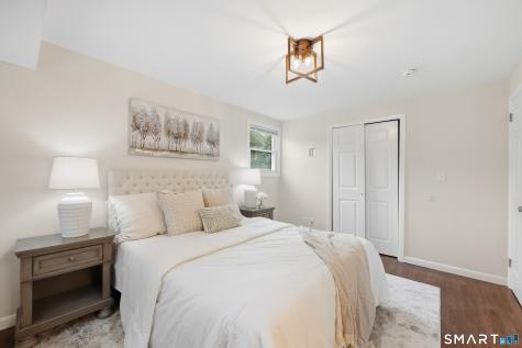 81 Elm Street Simsbury CT 06081