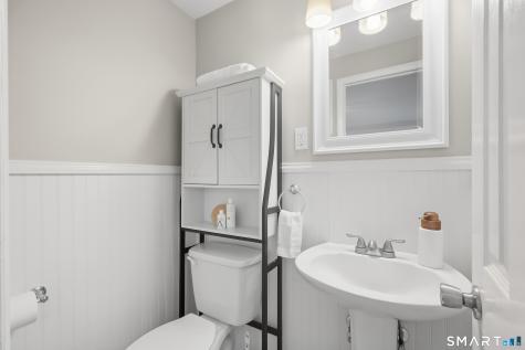 81 Elm Street Simsbury CT 06081