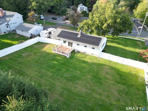 81 Elm Street Simsbury CT 06081
