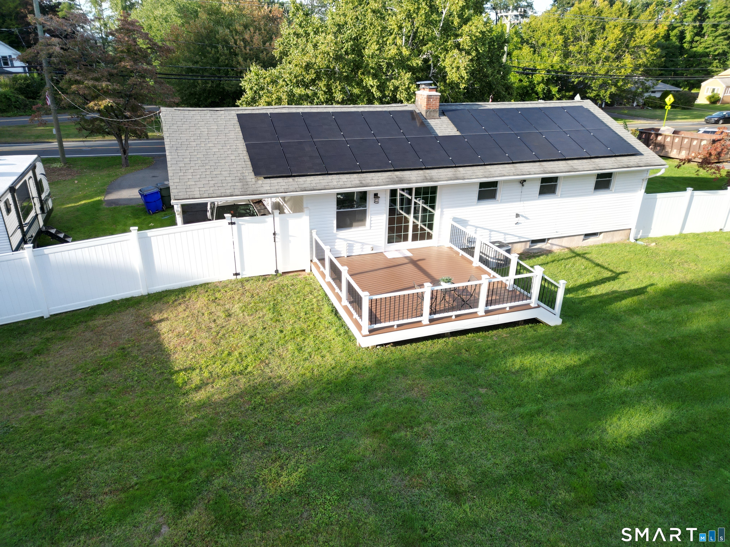 81 Elm Street Simsbury CT 06081
