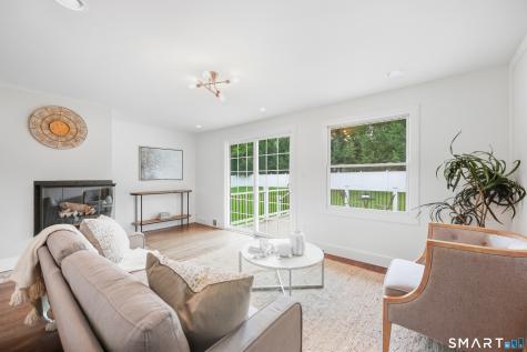 81 Elm Street Simsbury CT 06081