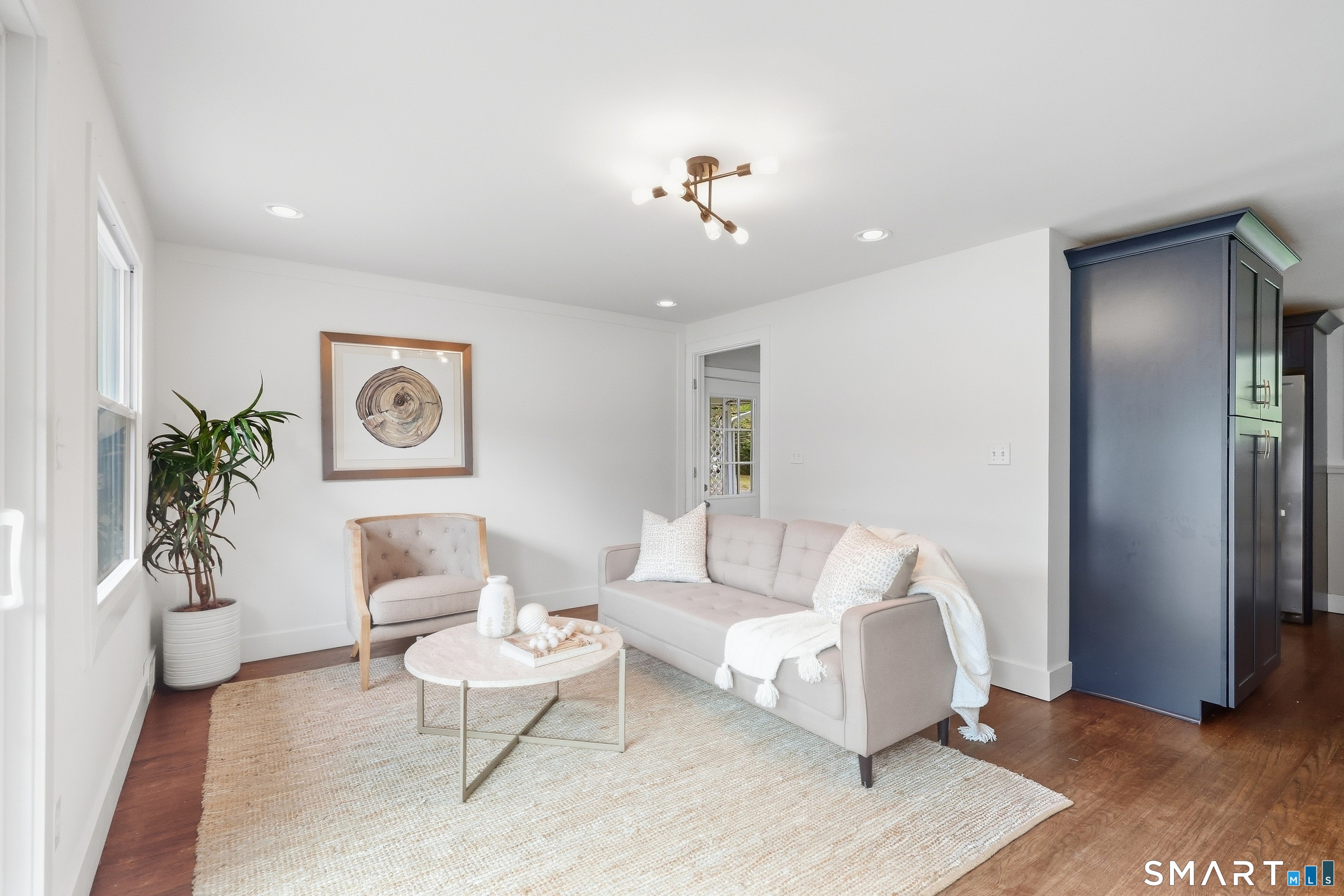81 Elm Street Simsbury CT 06081